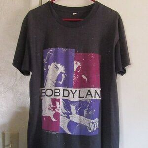 1989 Bob Dylan Concert Tour Music Fan Graphic Tee Retro Folk Rock Collector 91